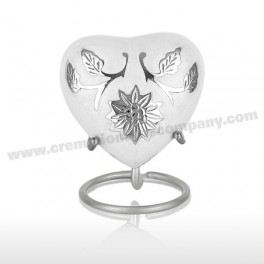 http://www.cremationurnscompany.com/1033-thickbox_default/white-lotus-flower-3inch-heart.jpg